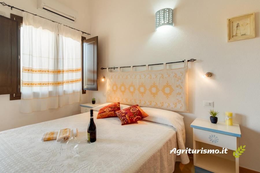 Agriturismo Campesi Casale Tra Le Vigne Альєнту Екстер'єр фото