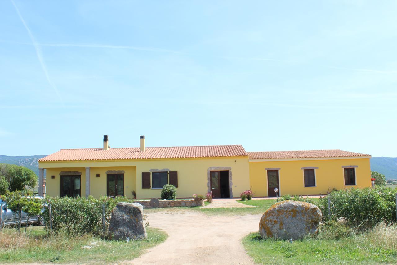 Agriturismo Campesi Casale Tra Le Vigne Альєнту Екстер'єр фото